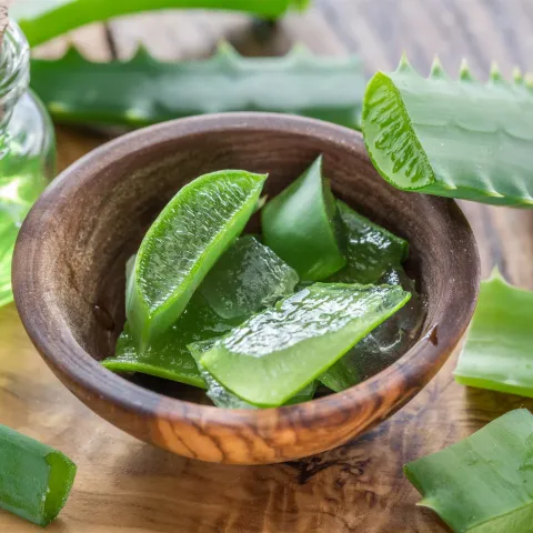 🌱 Santé au naturel: Ces 10 remèdes de grand-mère qui reviennent en force